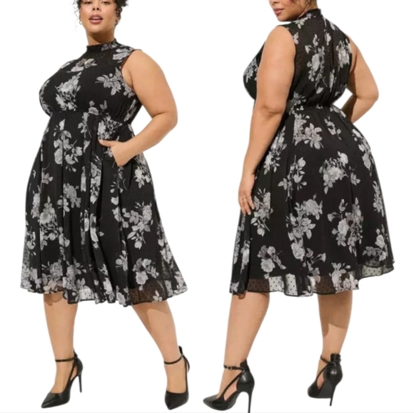 torrid Dresses & Skirts - Torrid Clip Dot Mock Neck Midi Dress
